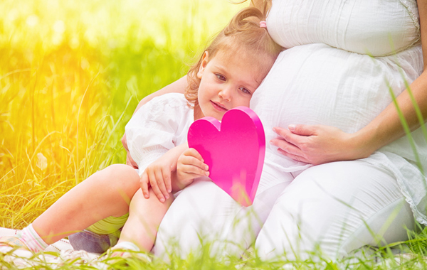 Ein Geschwisterchen ist unterwegs