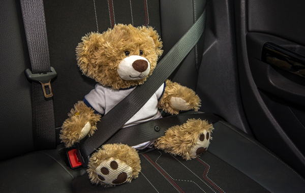 10 Tipps für das richtige Anschnallen von Kindern im Auto