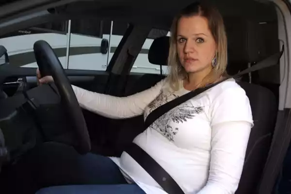 Schwangerschaft Sicherheitsgurt Auto Schwangere Frau Schwanger