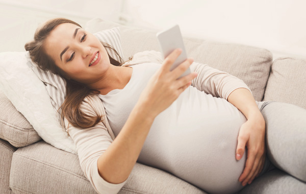 Diese Schwangerschafts-Apps sind Gold wert!