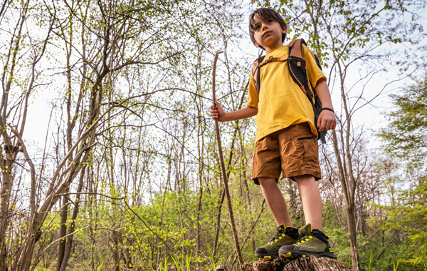 Gemeinsam die Natur entdecken: Warum Wandern mit Kindern so wertvoll ist