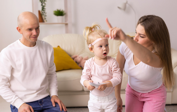 Schwerhörigkeit und Gehörlosigkeit bei Kindern: Was Eltern wissen sollten