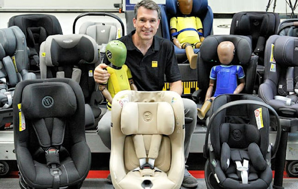 ADAC-Kindersitztest Herbst 2026: Diese Kindersitze überzeugen – vor zwei Modellen wird gewarnt
